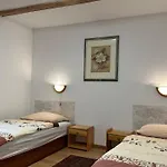Iwenica Penzion 3*