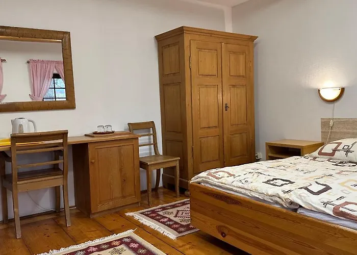 Iwenica ゲストハウス Stara Kamienica