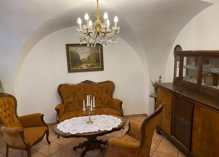 Iwenica ゲストハウス 3*